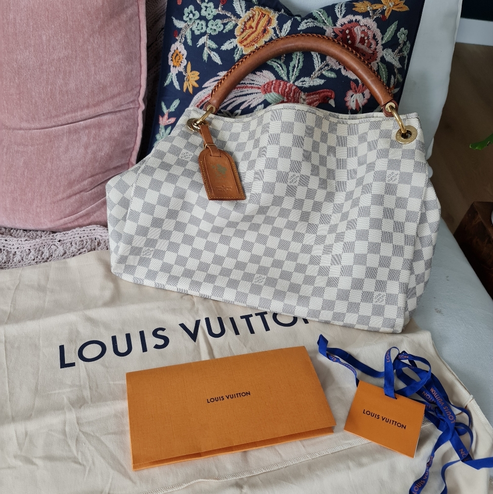 Louis vuitton artsy mm azur